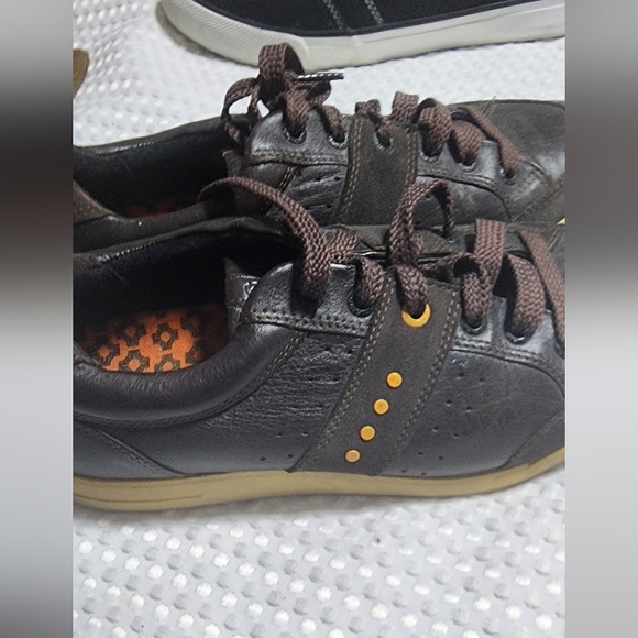 ECCO EUC MENS SIZE 40 eur 7 US BROWN RUB NUB LEATHER SNEAKERS SHOES - Picture 5 of 10